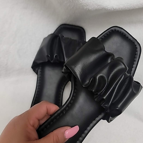 Just In 💓 black Saturday night 🌙 - Picture 4 of 4